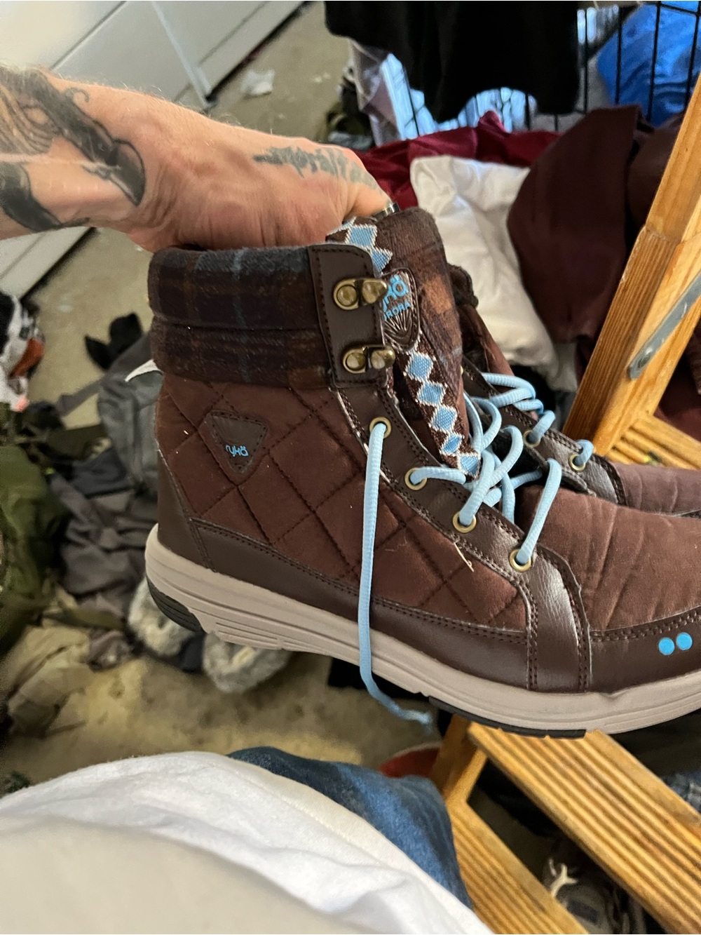 Women's waterproof Brown Quilted Ankle Boots with Light Blue Laces